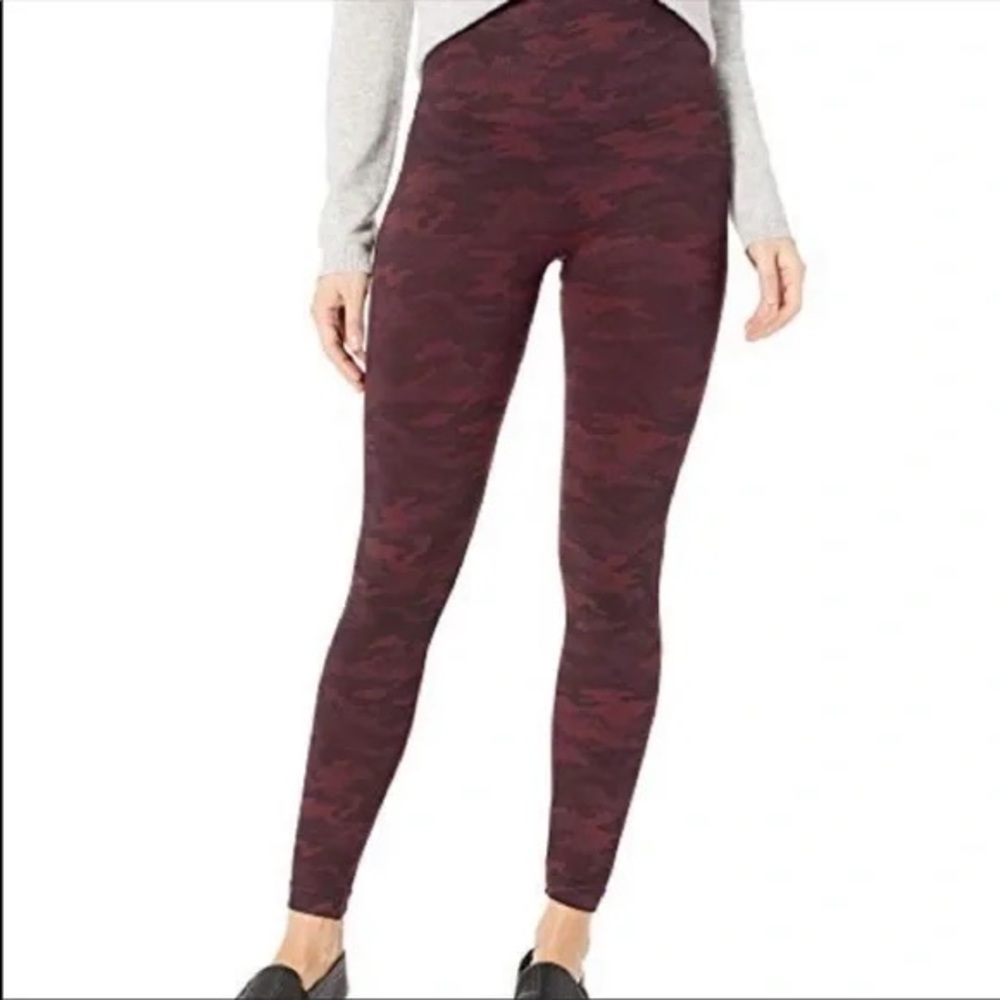 SPANX Red Camo Leggings size L